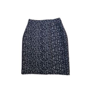 Banana Republic Women's Navy Animal Print Pencil Skirt Size 0 Petite